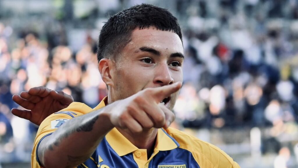 Roma, rifiutata la prima offerta per Soulé da parte della Juventus