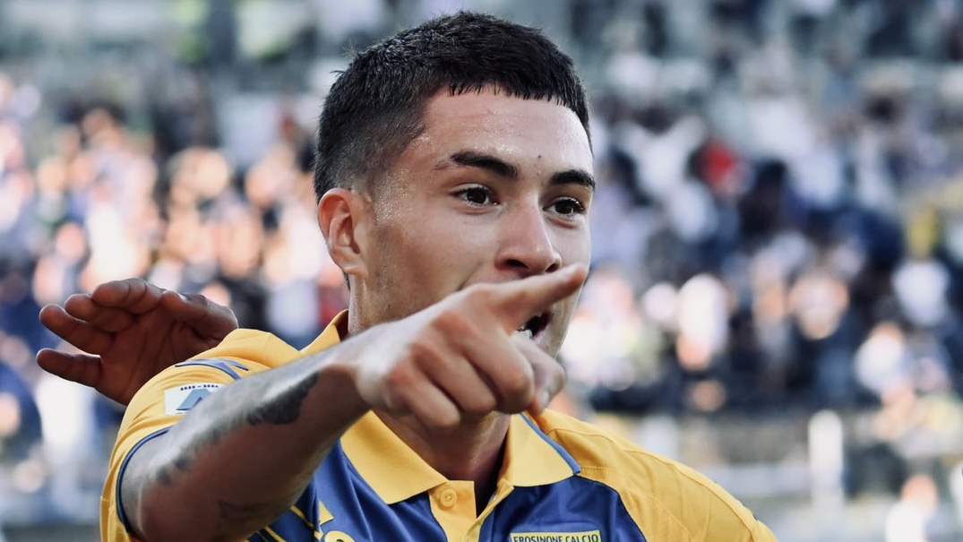 Roma, rifiutata la prima offerta per Soulé da parte della Juventus