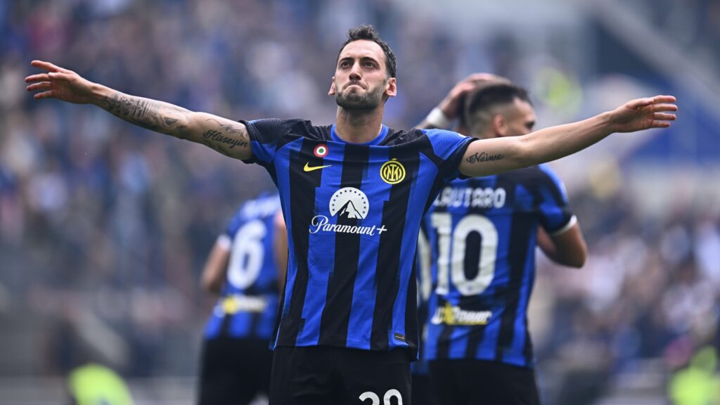 Inter-Torino, Calhanoglu