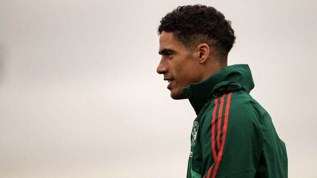 Varane lascia lo United: ipotesi Arabia Saudita per il francese?