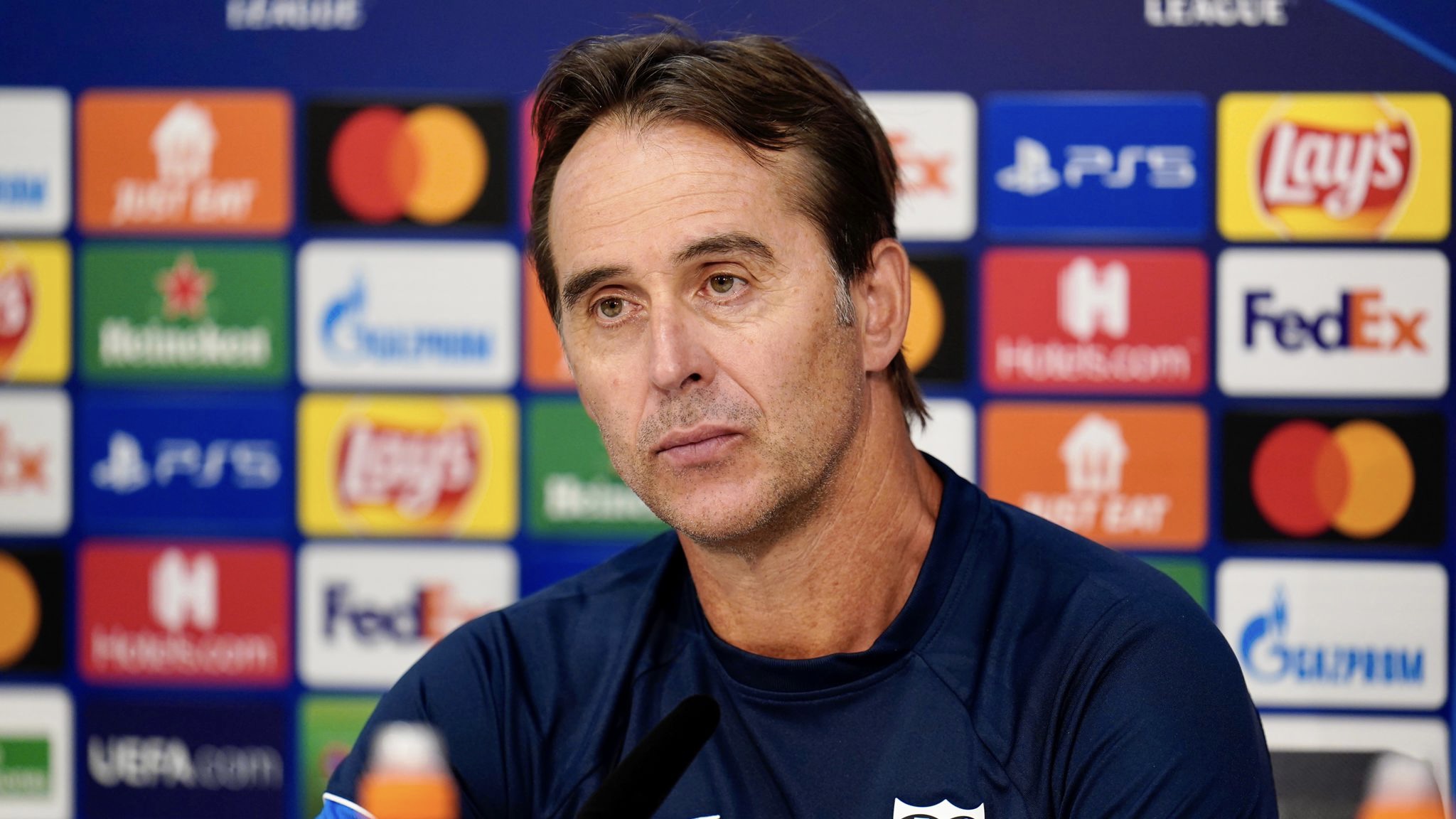 Julen Lopetegui in conferenza stampa ai tempi del Siviglia