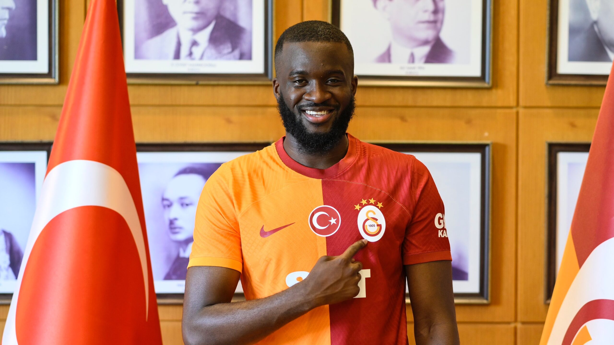 Tanguy Ndombélé, centrocampista del Galatasaray