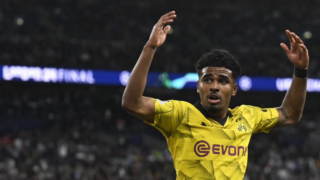 Aston Villa, ufficiale l'arrivo Ian Maatsen: i dettagli