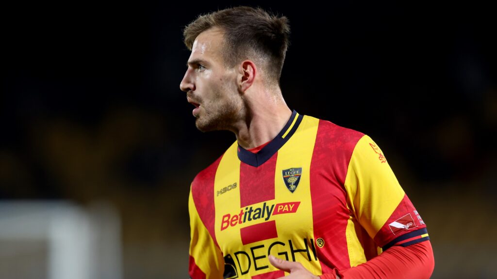 Fiorentina e Bologna su Pongračić del Lecce