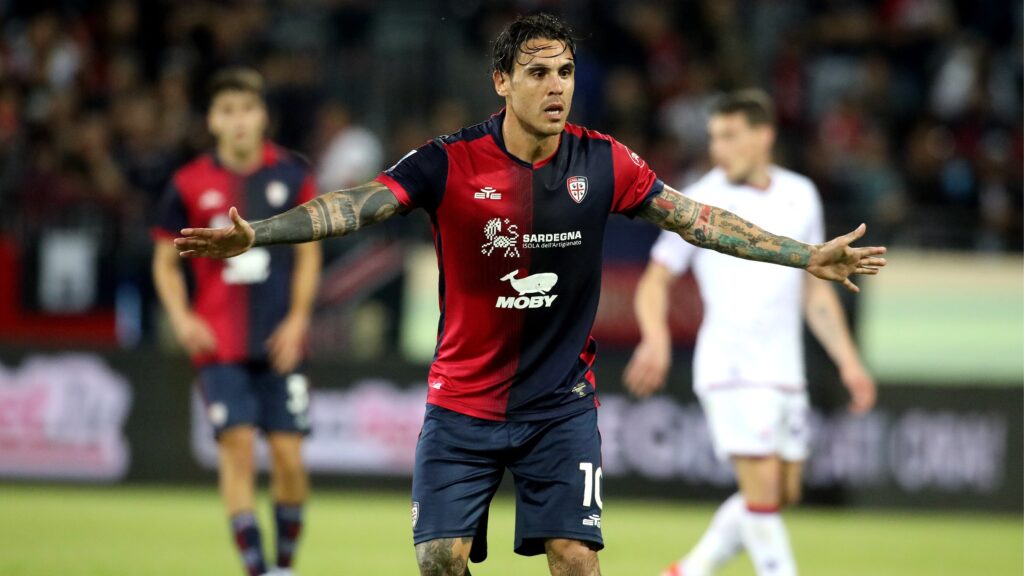 Cagliari, Nicolas Viola resterà al Cagliari