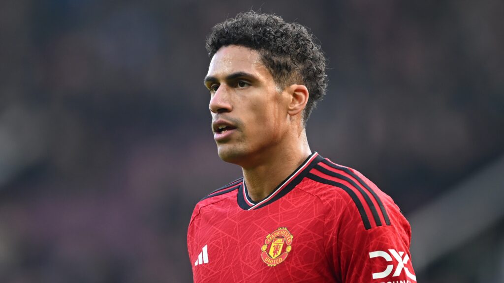 Como, Raphael Varane ha detto sì: visite mediche e firma previste per settimana prossima