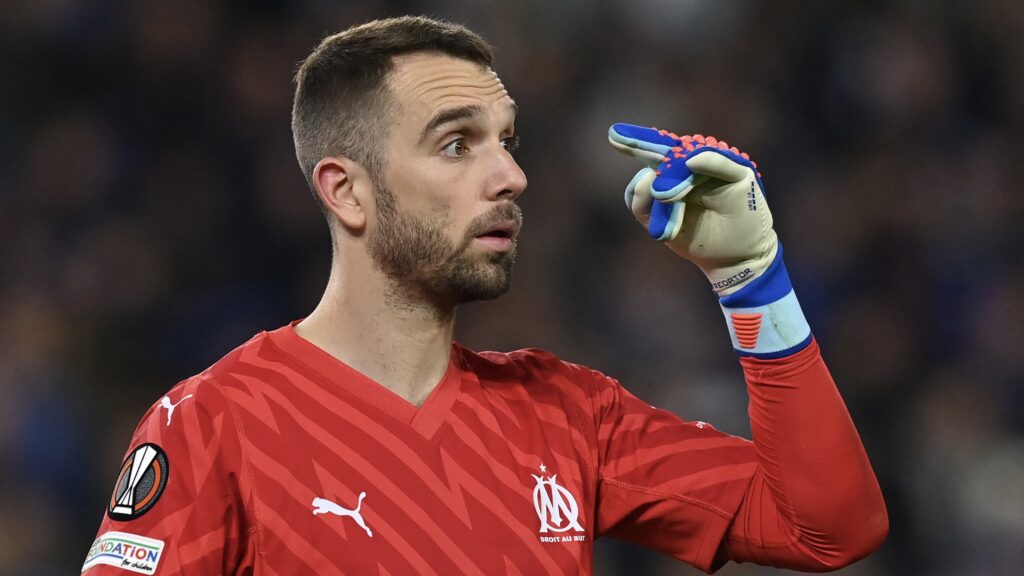 Como, la porta è al completo: dopo Reina ecco Pau Lopez