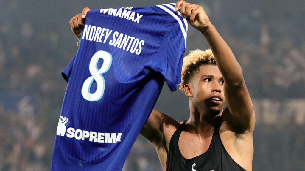 Chelsea, confermato Andrey Santos: farà parte della squadra l'anno prossimo