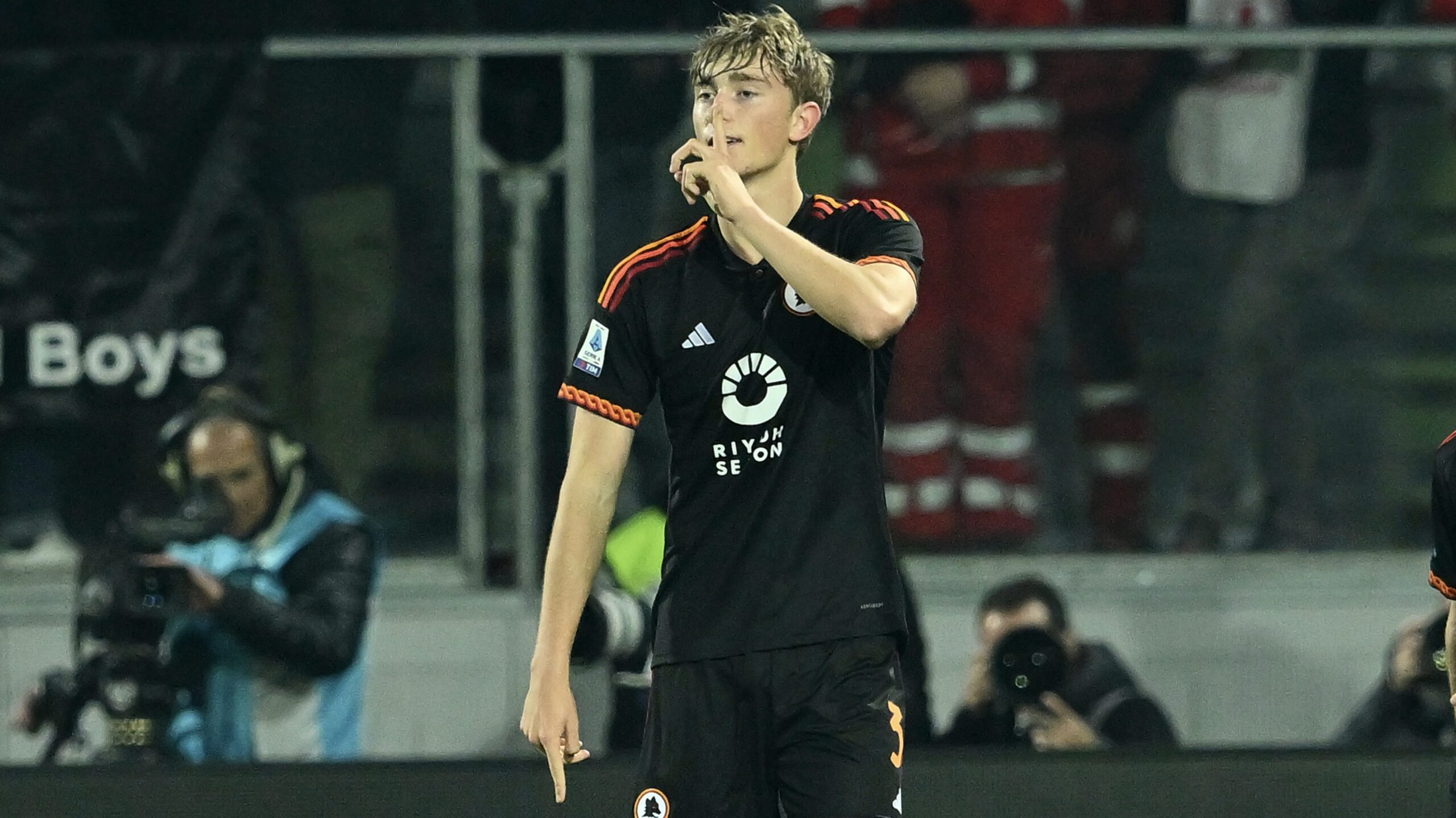 Juventus, Huijsen andrà al Bournemouth: tutto fatto