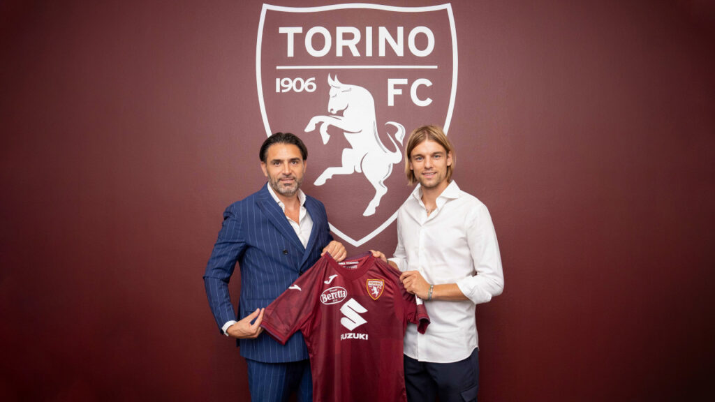 Torino, ufficiale l'arrivo di Borna Sosa: il comunicato