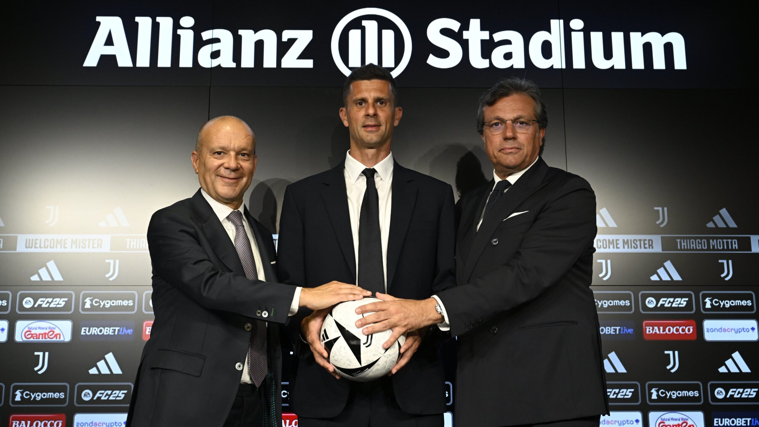 Juventus, Giuntoli dà il via al nuovo ciclo: il recap del mercato