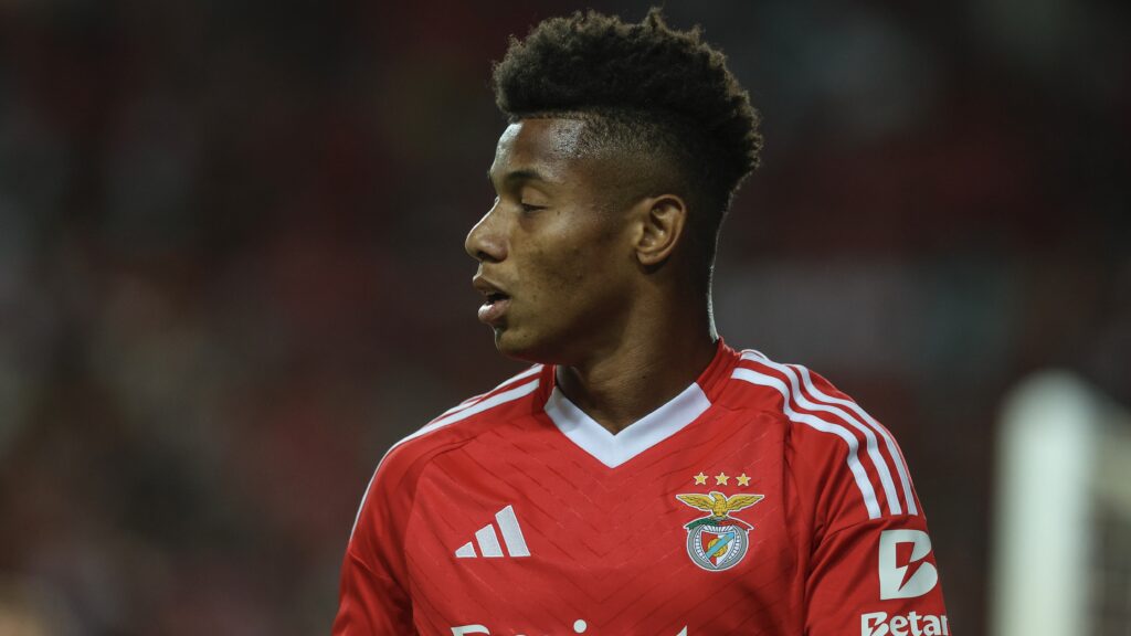 Napoli, David Neres a un passo: l'agente è in città