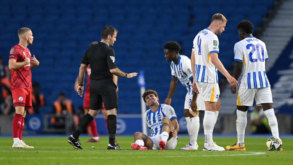 Brighton, esordio da incubo per O’Riley: dovrà operarsi