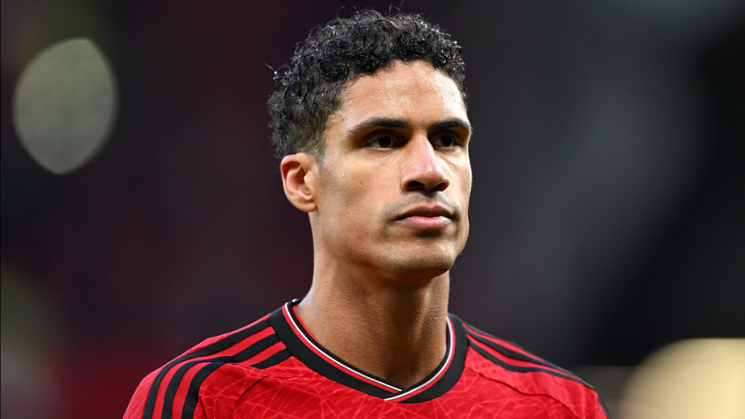 Como, infortunio per Varane: riguarda il ginocchio