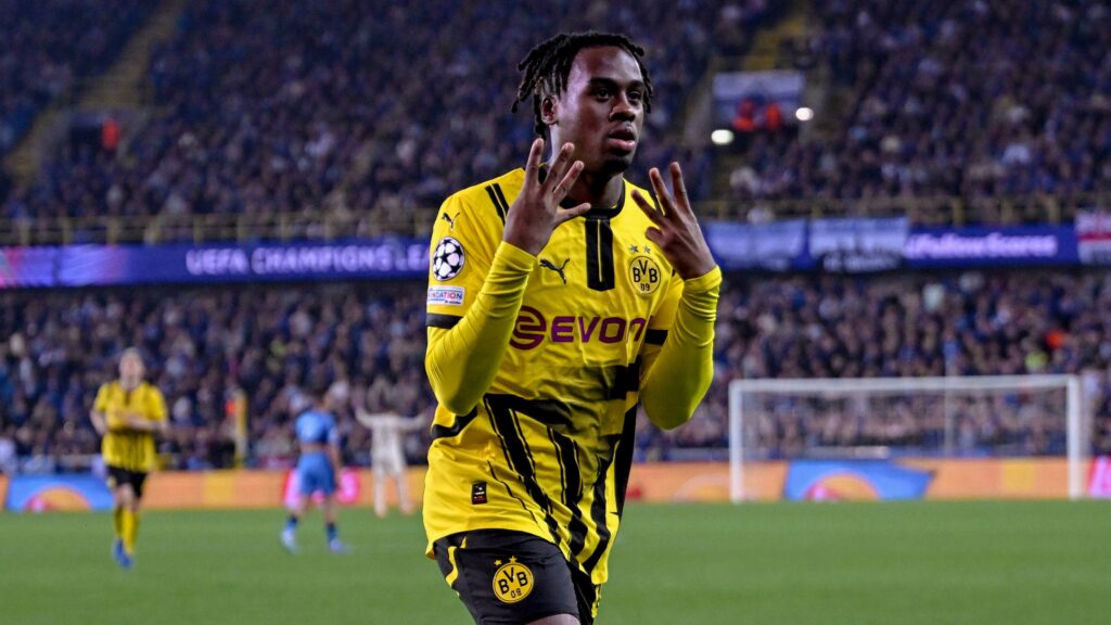 Bynoe-Gittens stende il Brugge con una doppietta: passa il Borussia Dortmund
