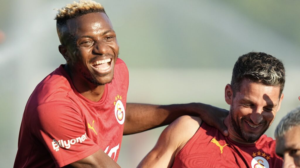 Primo allenamento per Victor Osimhen con il Galatasaray (Account X Galatasaray SK) direttacalciomercato.com