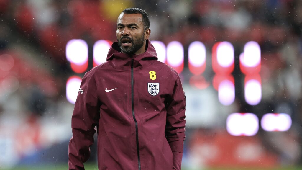 Ashley Cole, lascia il Birmingham per la nazionale: farà il secondo