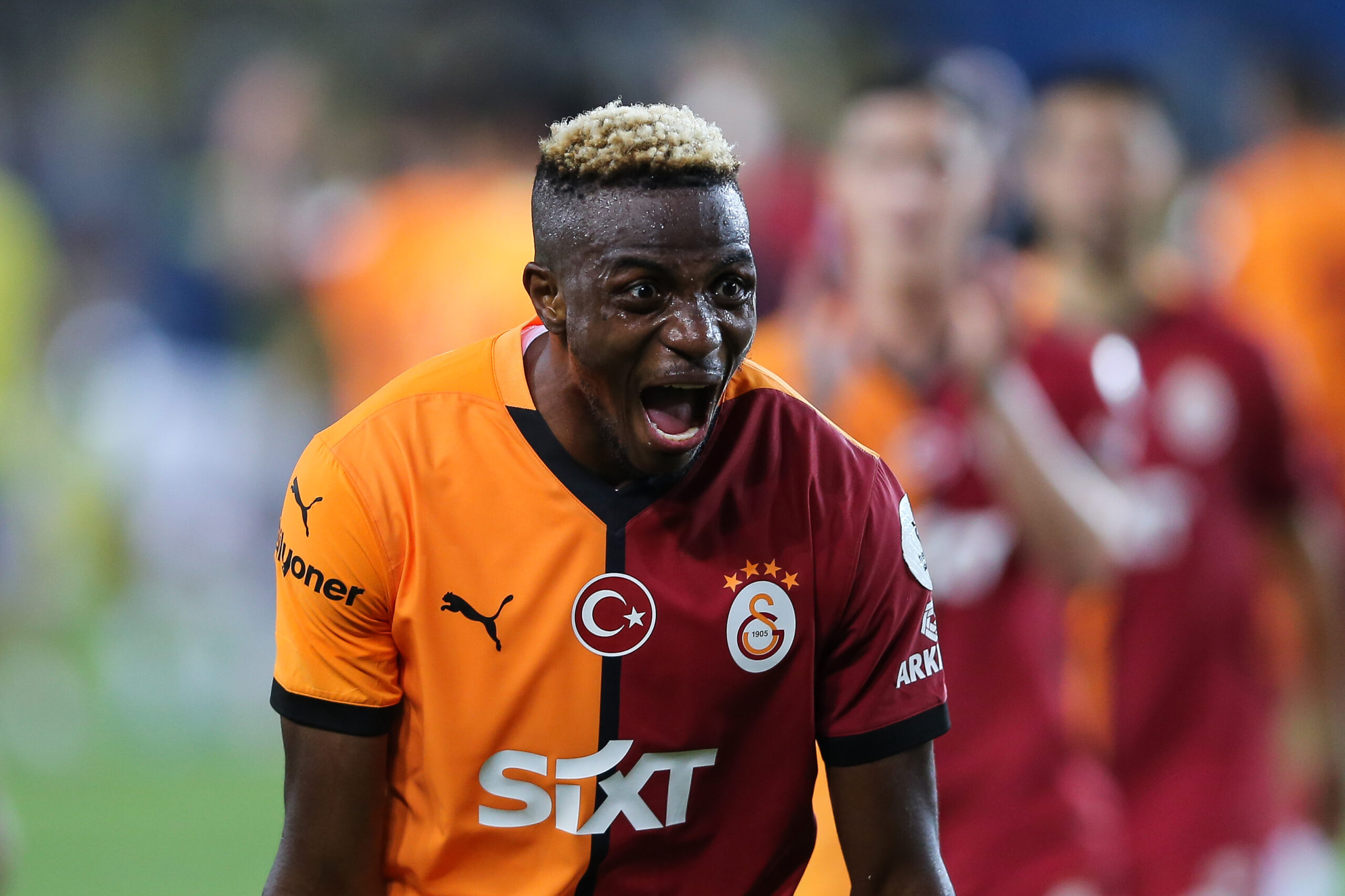 Al Hilal, Osimhen in viaggio per la Nigeria: entro domani si deciderà tutto