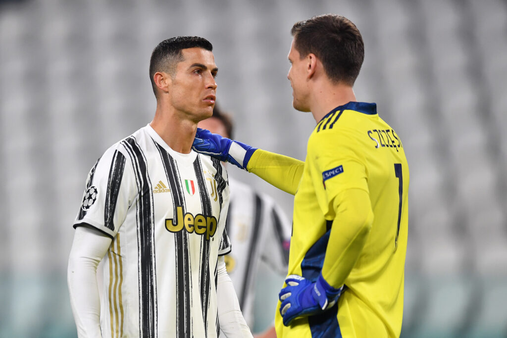 Juve, Ronaldo a Szczęsny: "Hai dovuto ritirarti per firmare con un grande club"