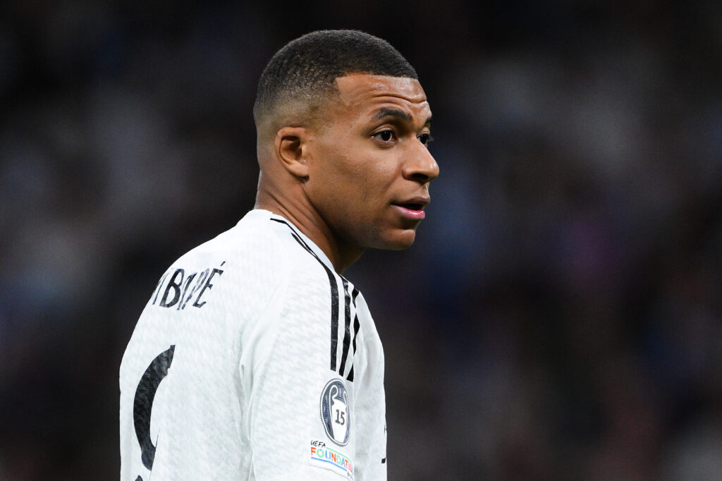 PSG, mancato pagamento a Mbappé: "Costretti a portare il caso in tribunale"
