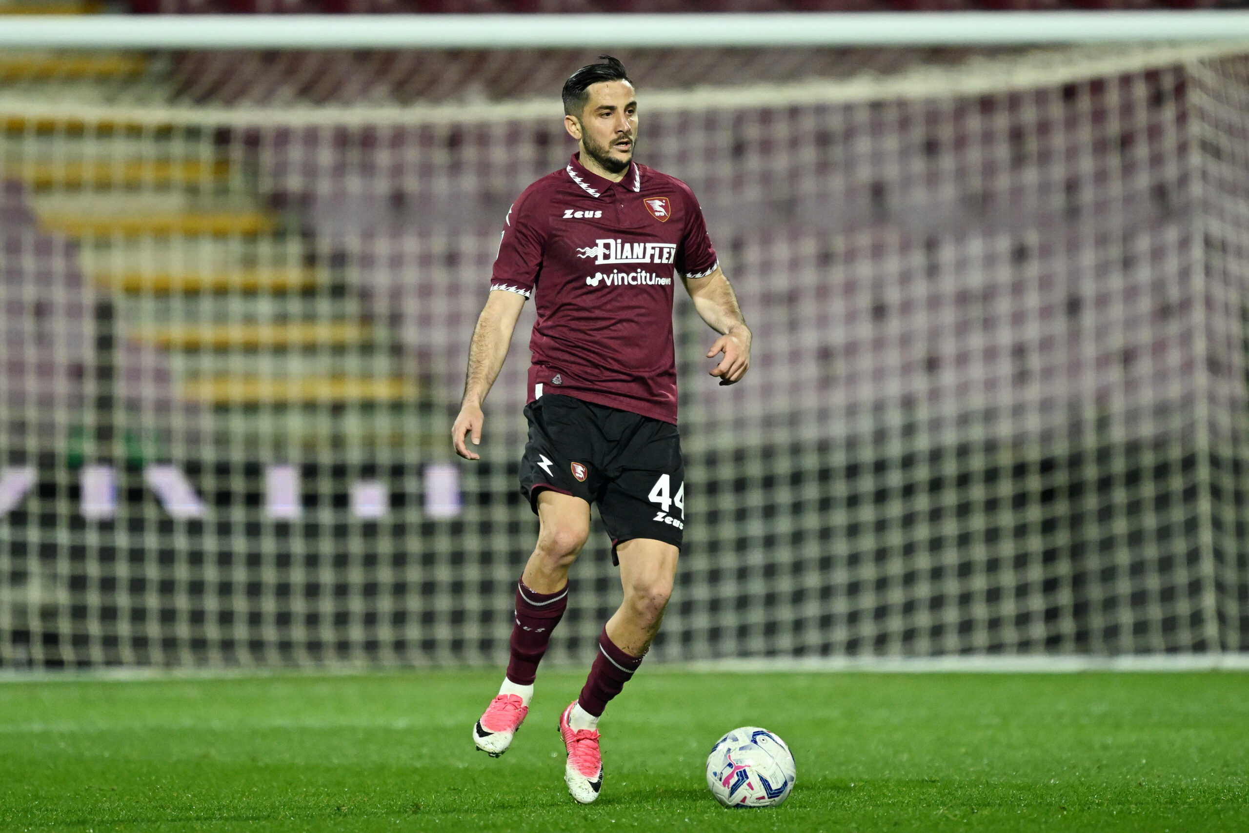 Manolas show in Grecia: l'ex Roma segna 5 goal all'esordio