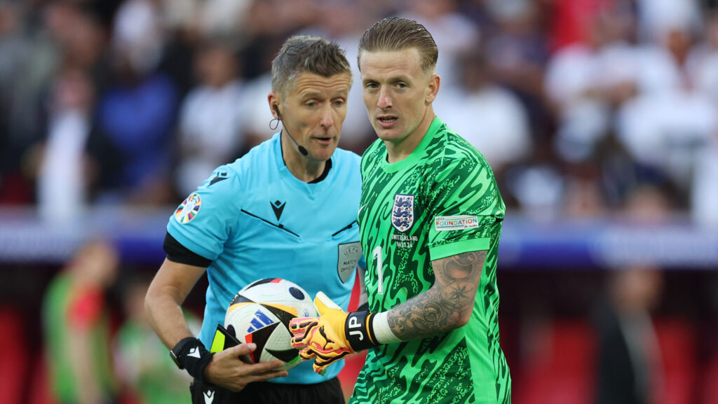 Si va verso un cambio del regolamento? Al via la sperimentazione sulla perdita di tempo del portiere