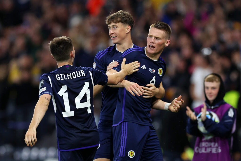 Napoli, Gilmour: "Io e McTominay studiamo il napoletano ascoltando Geolier, con l'Udinese pronti a dare il massimo"