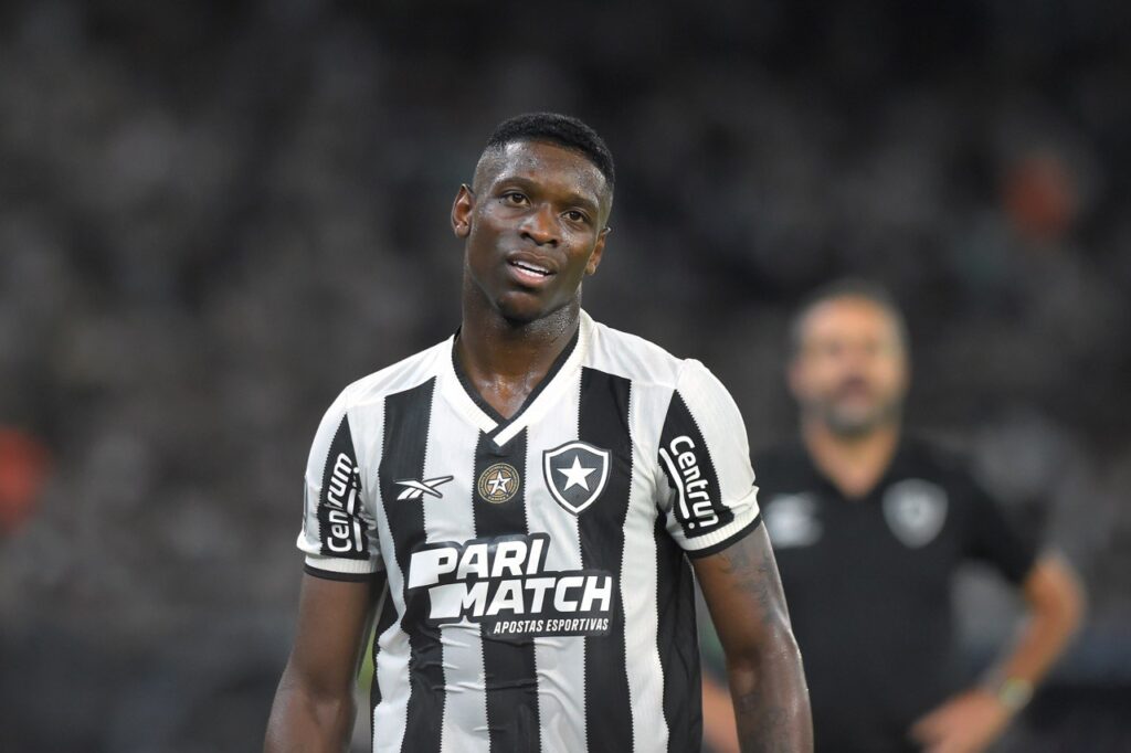Fiorentina, occhi su Luiz Henrique del botafogo: servono 30 milioni