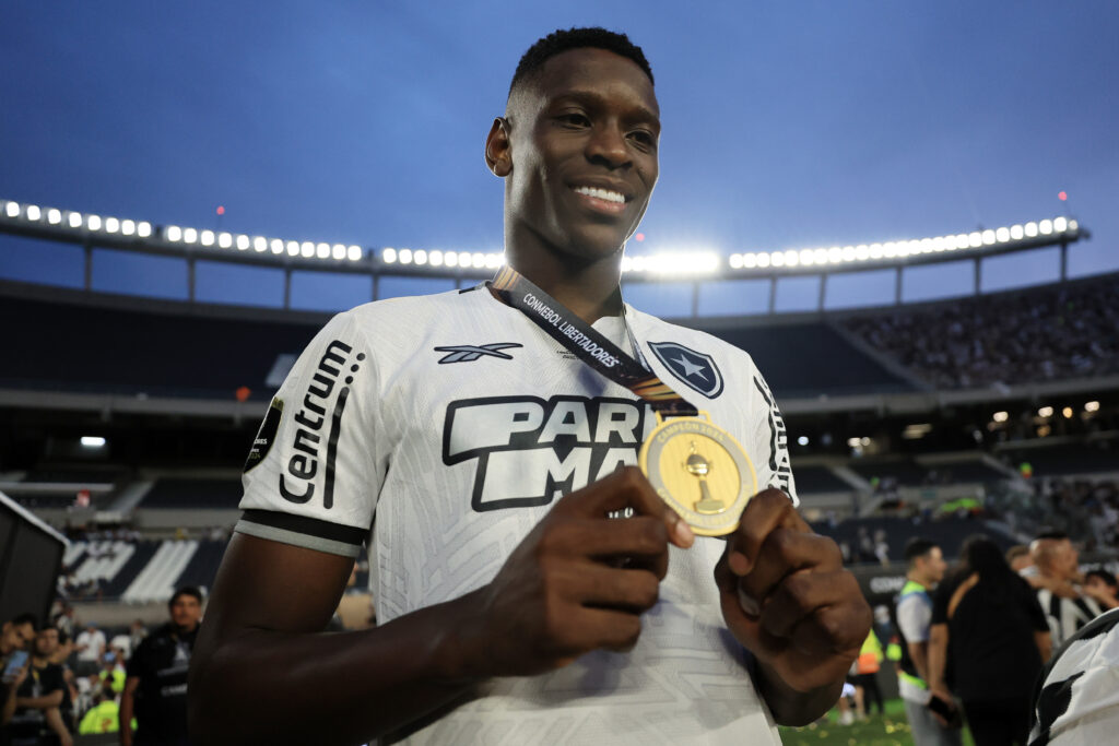 Fiorentina, il Presidente del Botafogo: "Decisione su Luiz Henrique entro una settimana"