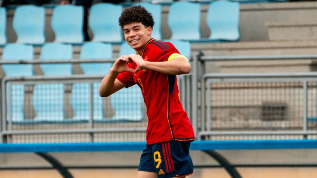 Real Madrid, il figlio di Marcelo potrebbe esordire con l'U-19 a soli 15 anni: nel mirino il derby con l'Atletico
