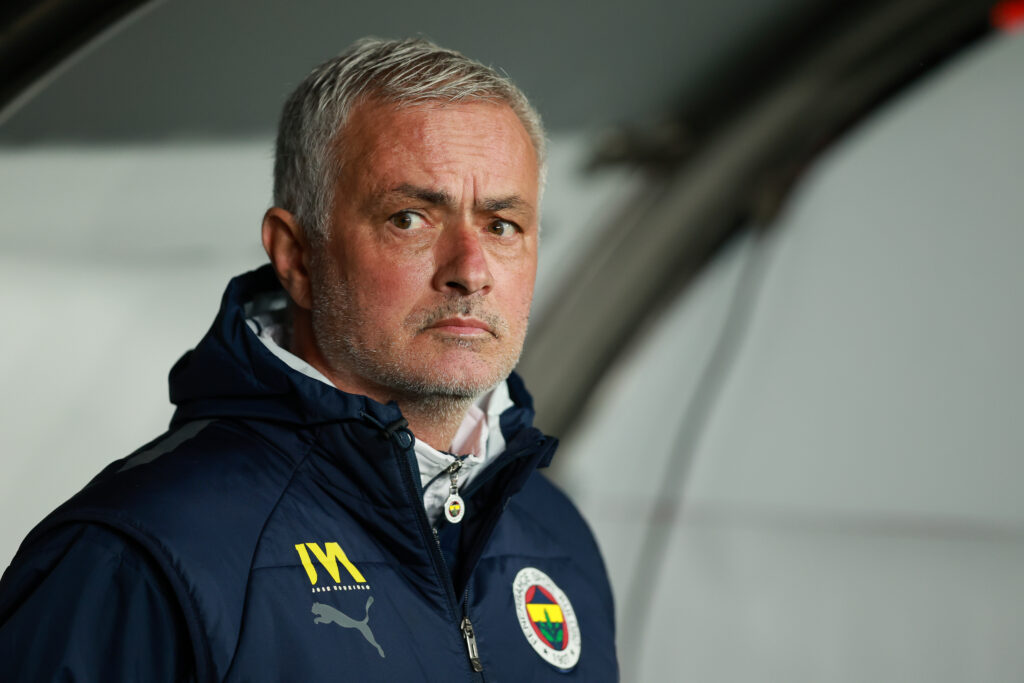 Fenerbahce, Mourinho sbotta: "Ho giocato più finali io in 7 anni dell'intero campionato turco nella sua storia