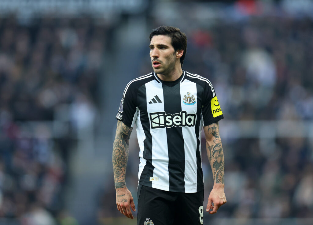 Juventus, scambio Douglas Luiz-Tonali ipotesi concreta? La situazione col Newcastle