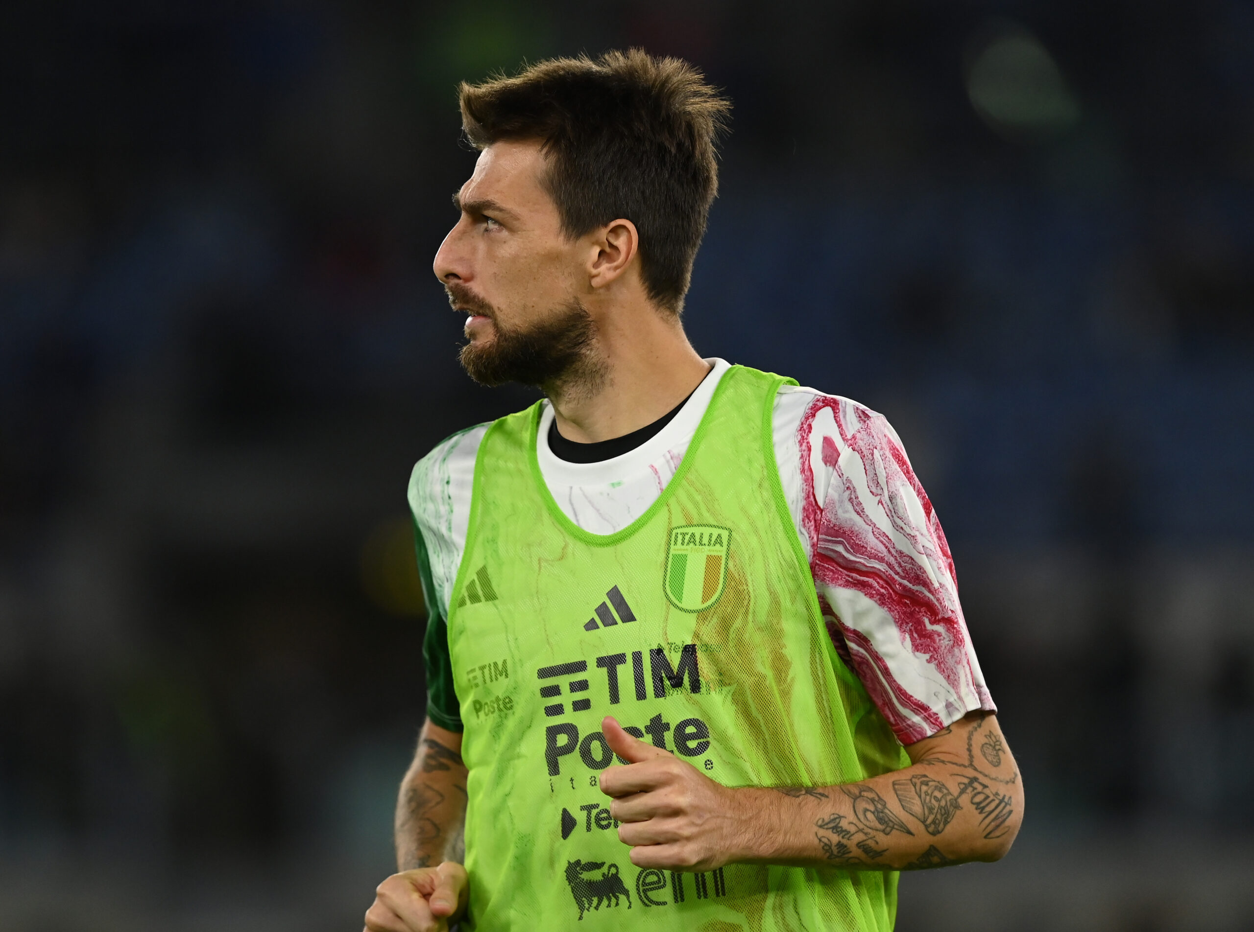 Inter, Acerbi shock ad un tifoso del PSG: "Ti sfondo di botte"