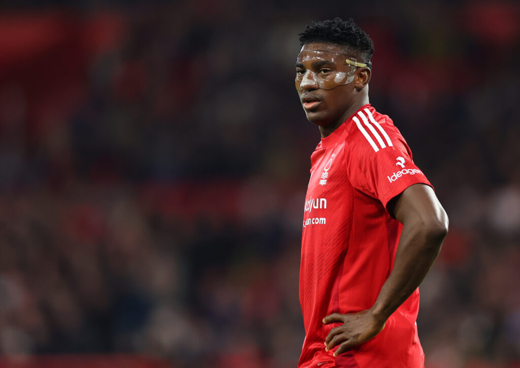 Nottingham Forest, Awoniyi posto in coma farmacologico: cosa è successo
