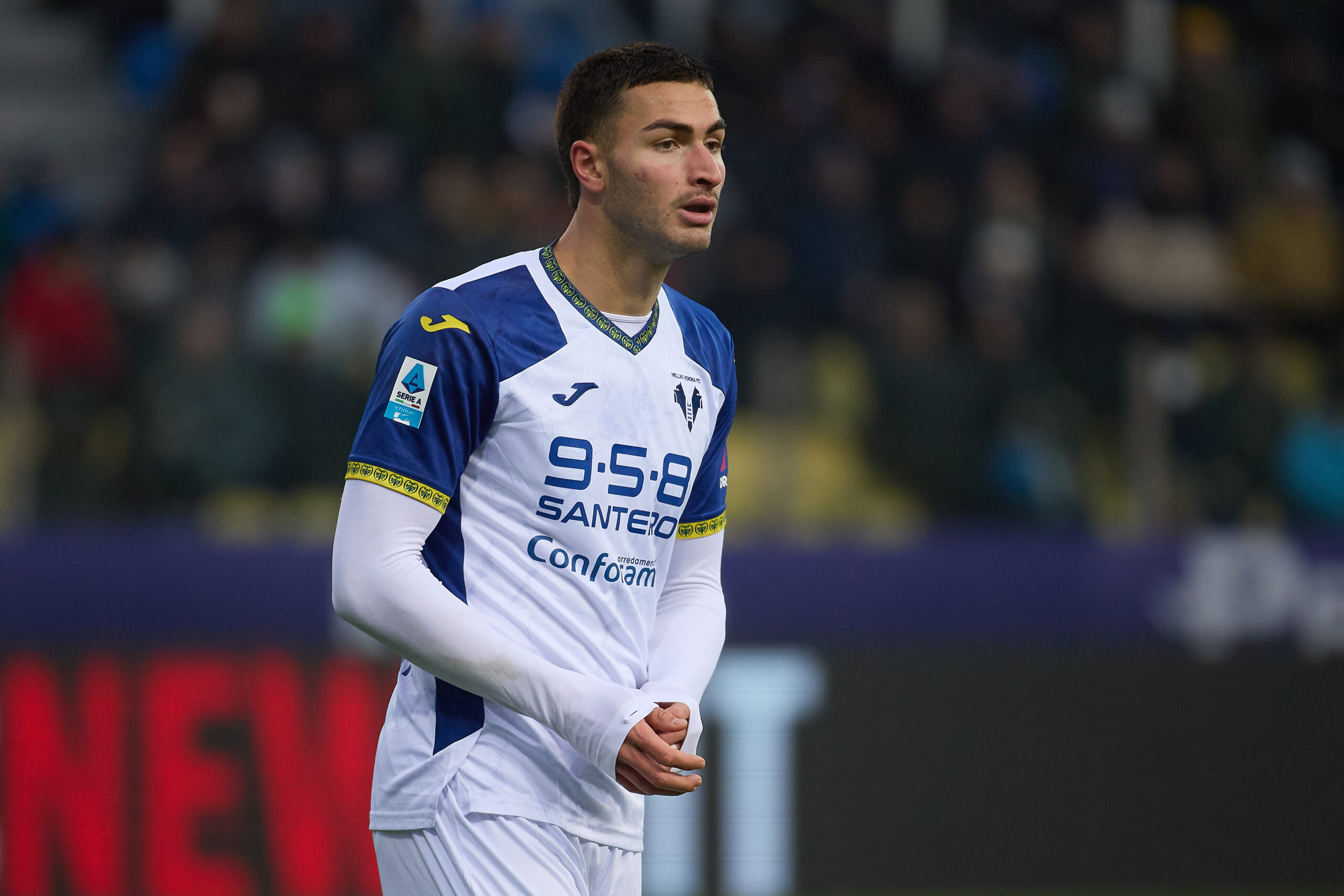 Verona, ufficiale la cessione di Coppola al Brighton: il comunicato