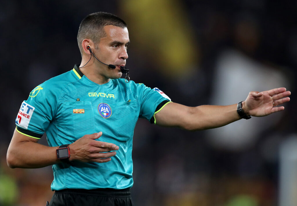 Svolta storica nel calcio: arbitri come pubblici ufficiali!