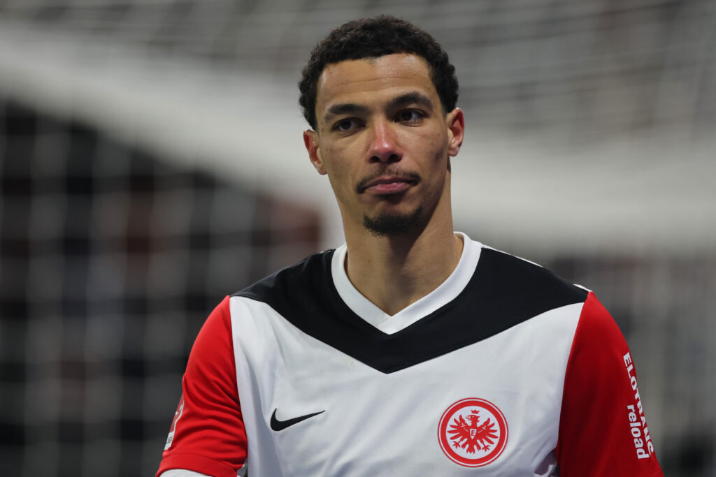 Liverpool, slitta l'arrivo di Ekitike dall'Eintracht: il motivo