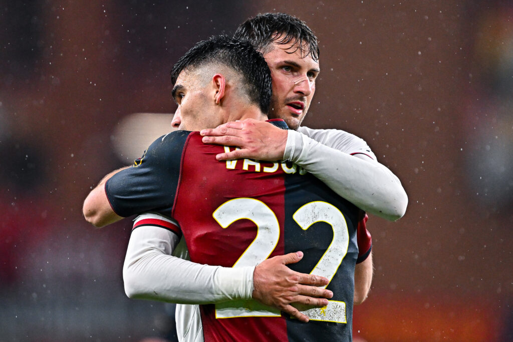 Milan Santiago Giménez e Johan Vásquez