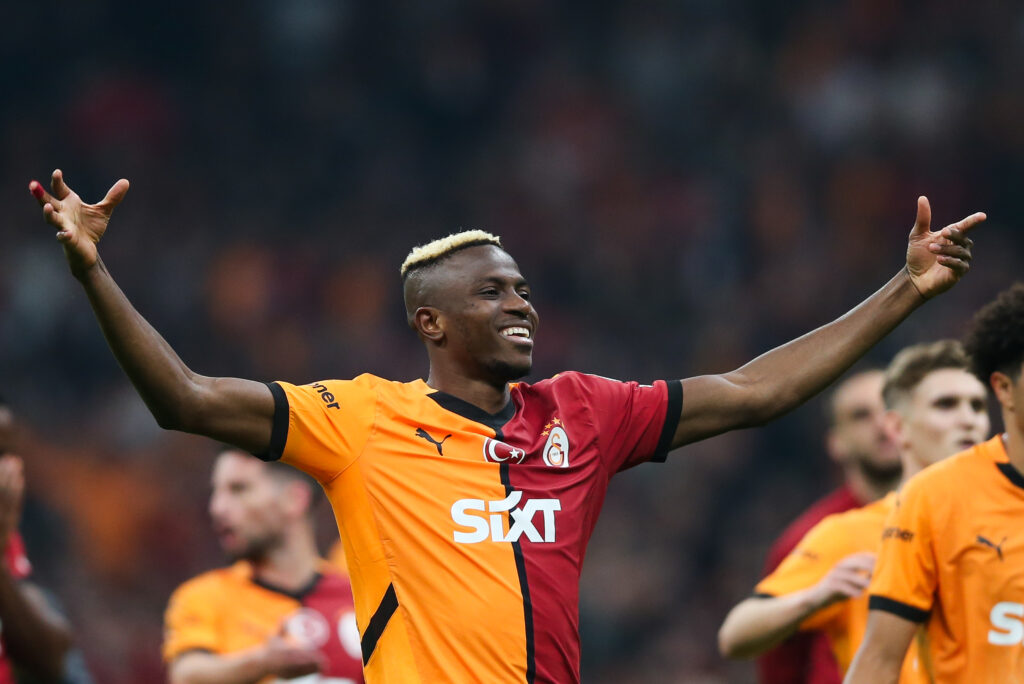 Telenovela Osimhen: la nuova proposta del Galatasaray può convincere il Napoli. I possibili scenari
