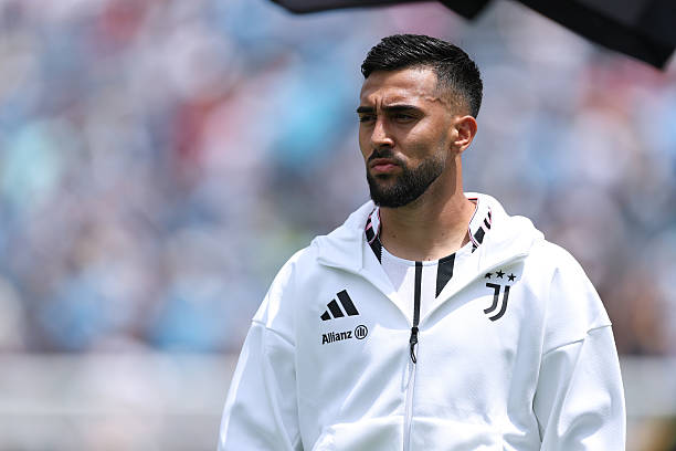 Juve, offerta dall’Arabia per Nico! Le cessioni sue e di Vlahovic portano Kolo?