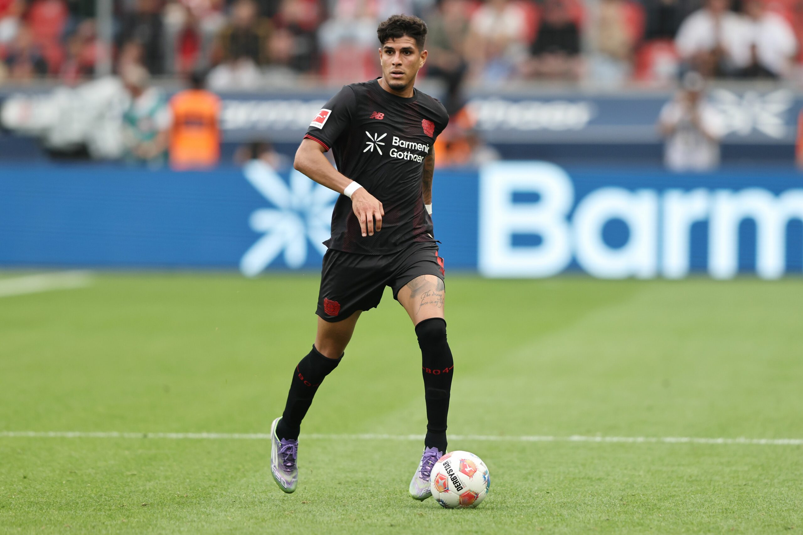 Tottenham-Arsenal, è derby per Hincapié! Il Leverkusen chiede 60 milioni