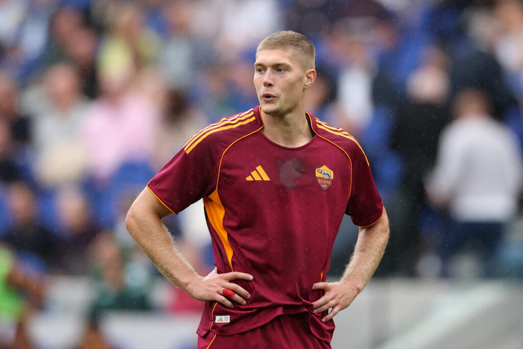Roma, restano aperte le piste Sancho e Bailey. Sulla cessione di Dovbyk...