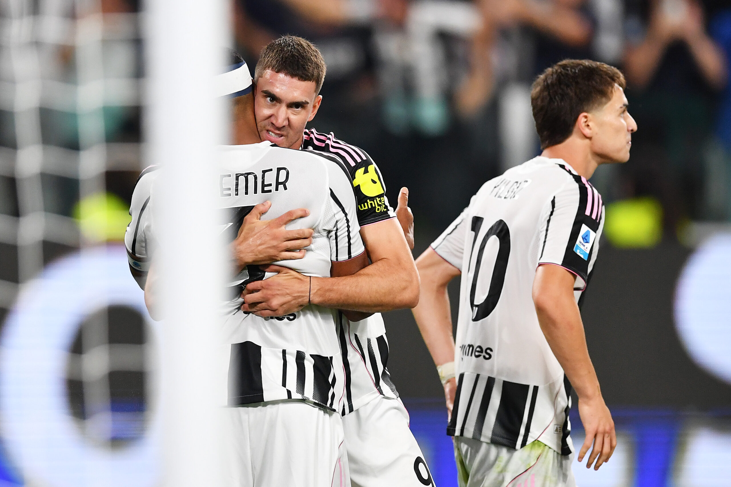 Vlahovic-Juve, il gol cambia tutto? Tudor se lo gode, ora può restare: la situazione