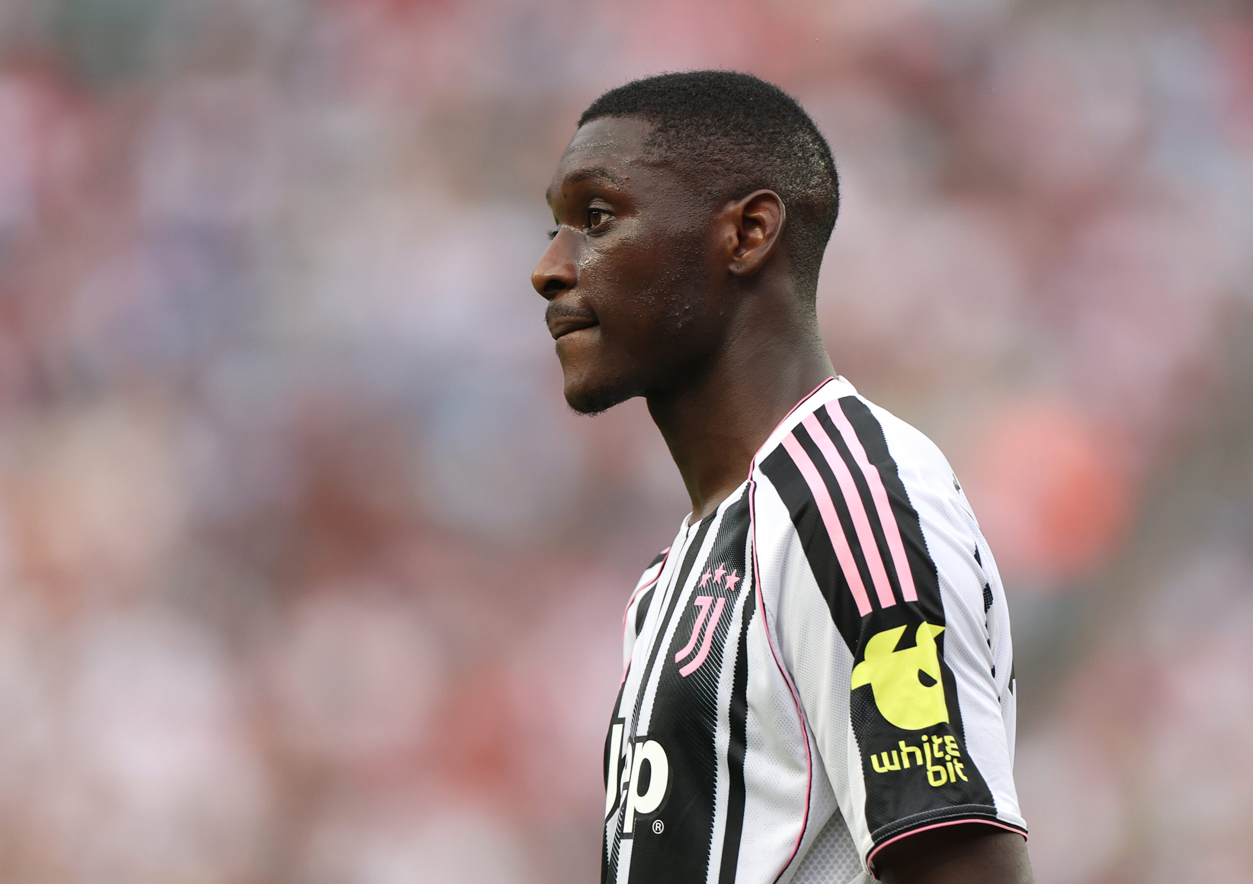 Juventus, ottimismo per il ritorno di Kolo Muani: contatti positivi con il PSG