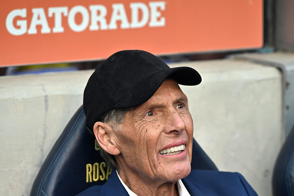 Gesto vergognoso al Newell’s: fischi per Miguél Russo, il figlio segna e commuove tutti