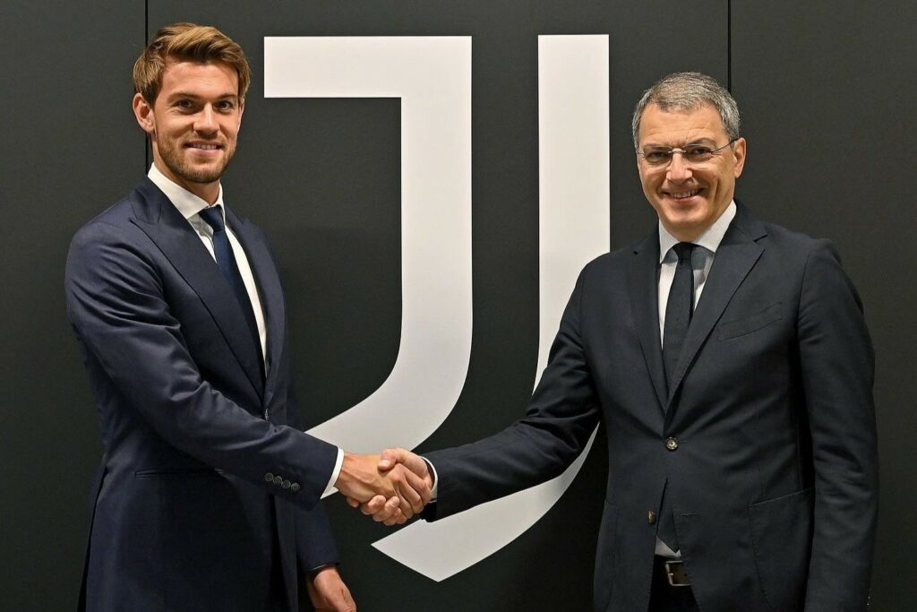 Juventus, Rugani rinnova fino al 2028: "Orgoglioso, grato e onorato"