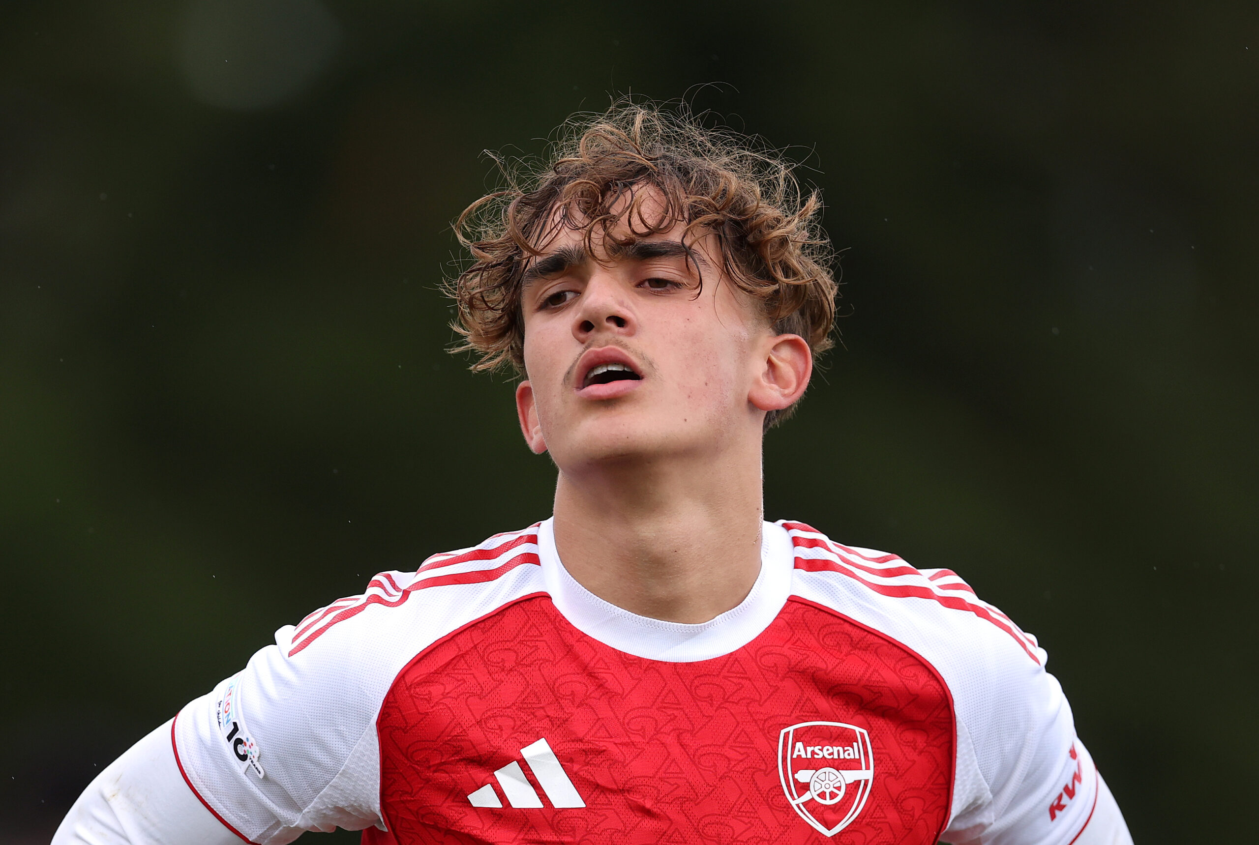 Arsenal, super rinnovo per il 15enne Dowman: i dettagli