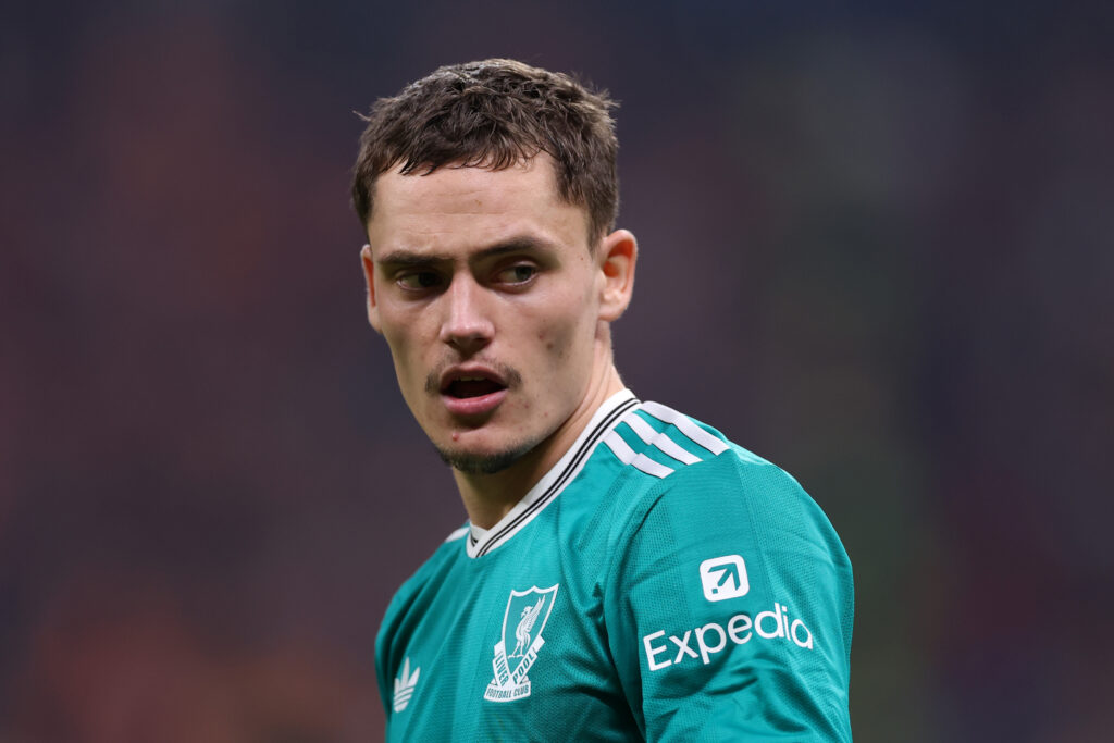 Liverpool, continua il momento no per Wirtz: Slot lo esclude dai titolari contro lo United