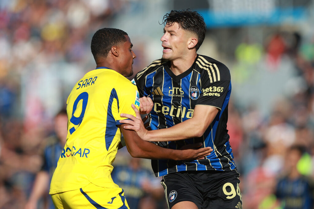 Pisa e Verona senza tifosi in trasferta fino a gennaio: gli scontri costano caro. Cosa è successo