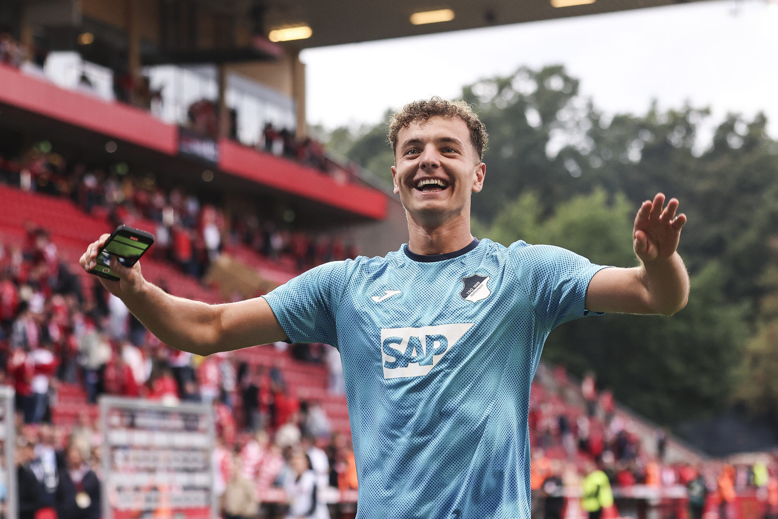 Bayern Monaco, occhi sul mercato: interesse concreto per Asllani dell'Hoffenheim